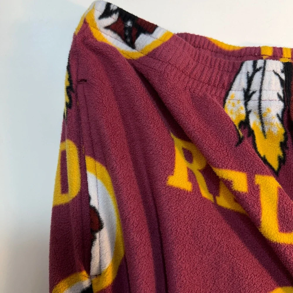 Washington Redskins NFL Pajama Pants Mens Small Burgundy Fleece All Over Print